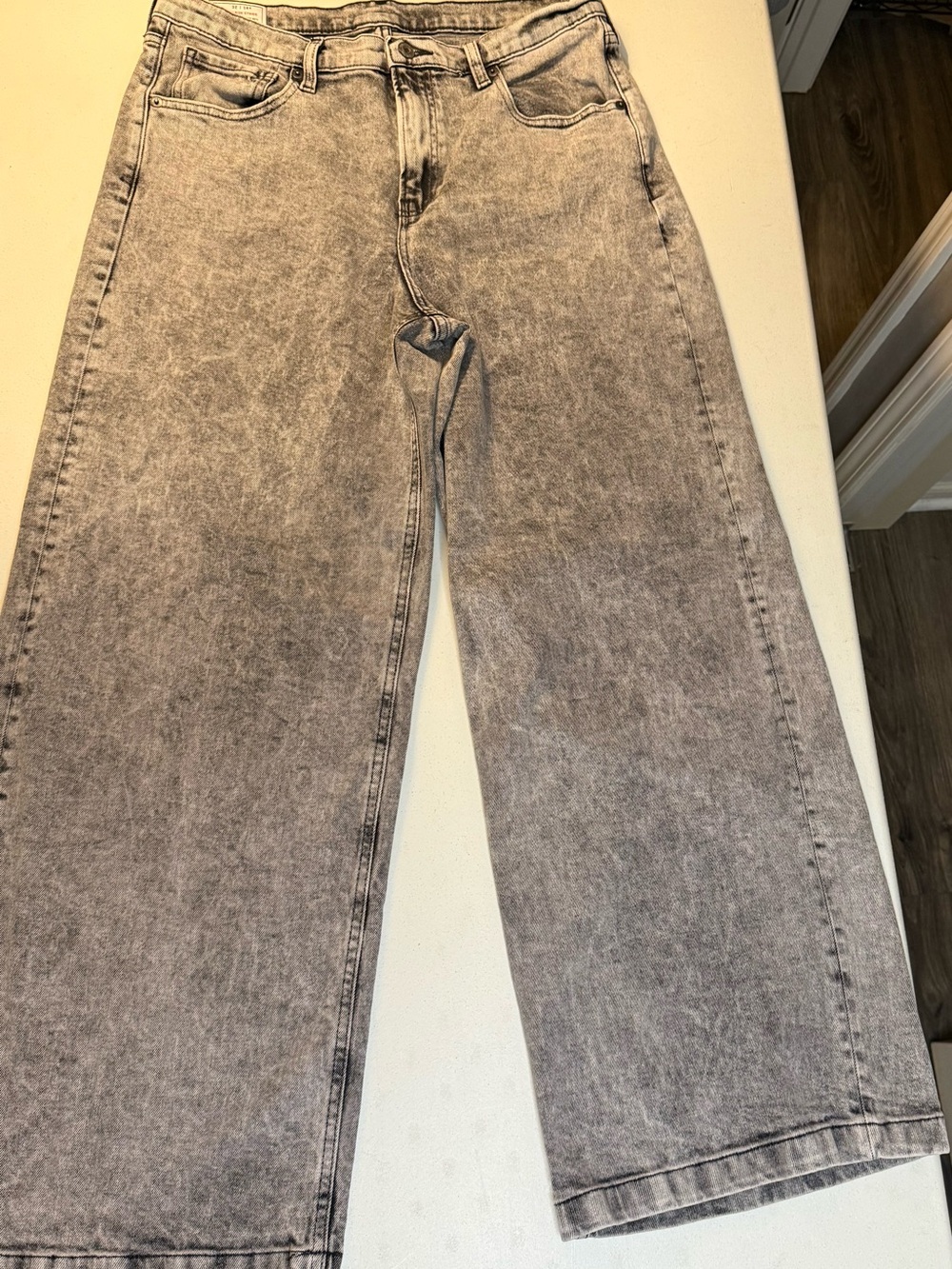 GAP High Rise Stride Jeans Women’s Size 32/14R Gray Acid Wash Wide Leg Denim